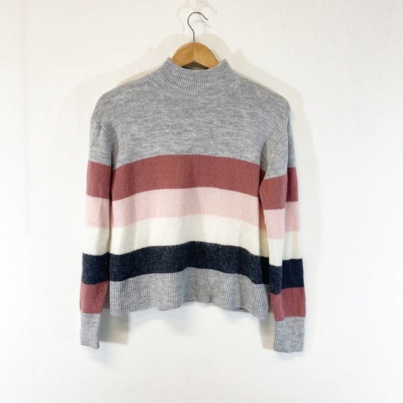 BeachLunchLounge Portia Striped Sweater Gray and Pink and Cream Size S/P - Picture 4 of 9